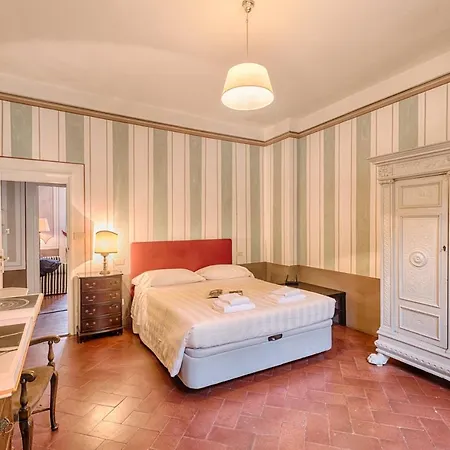 Decor Goldoni Apartment Florenz