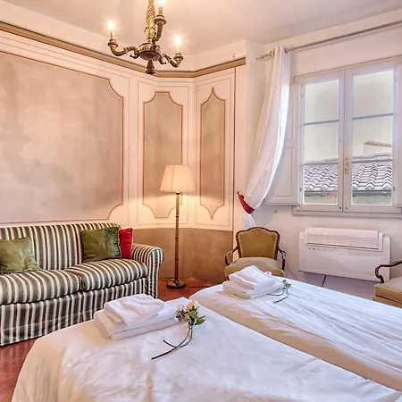 Apartment Decor Goldoni